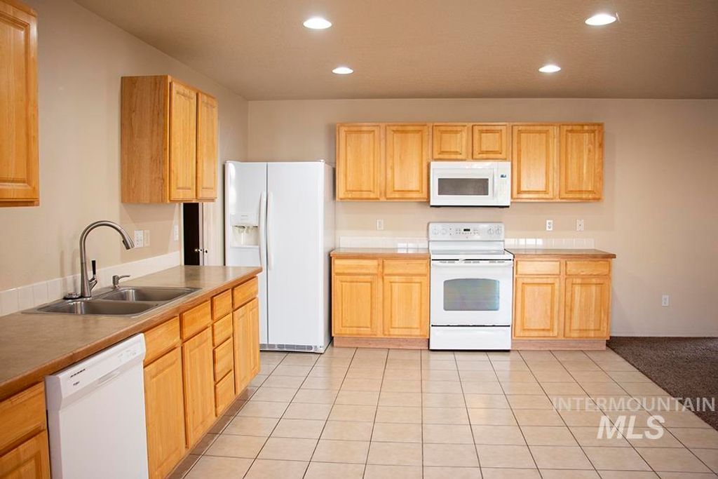 37 N Willow Wind Way, Nampa, ID 83651 photo 2