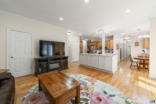 228 Burr Road, Southbury, CT 06488