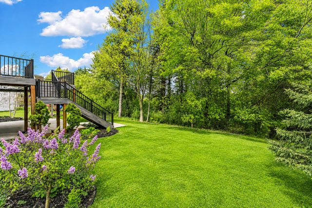 9289 Summerlin Court, Woodbury, MN 55129