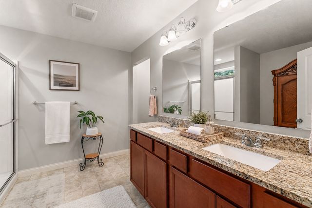 9289 Summerlin Court, Woodbury, MN 55129