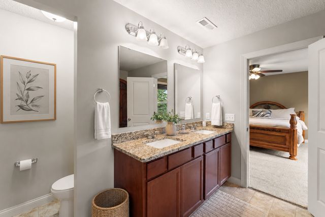 9289 Summerlin Court, Woodbury, MN 55129