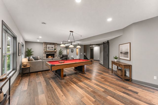 9289 Summerlin Court, Woodbury, MN 55129