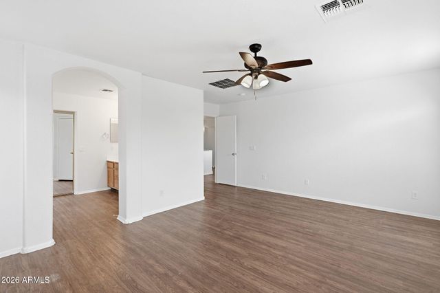 12422 W EL NIDO Lane, Litchfield Park, AZ 85340