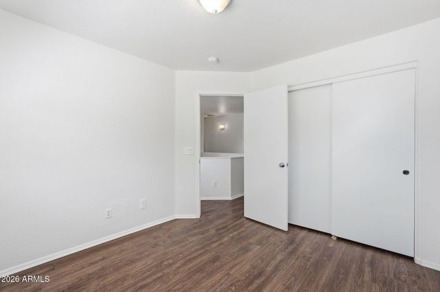 12422 W EL NIDO Lane, Litchfield Park, AZ 85340