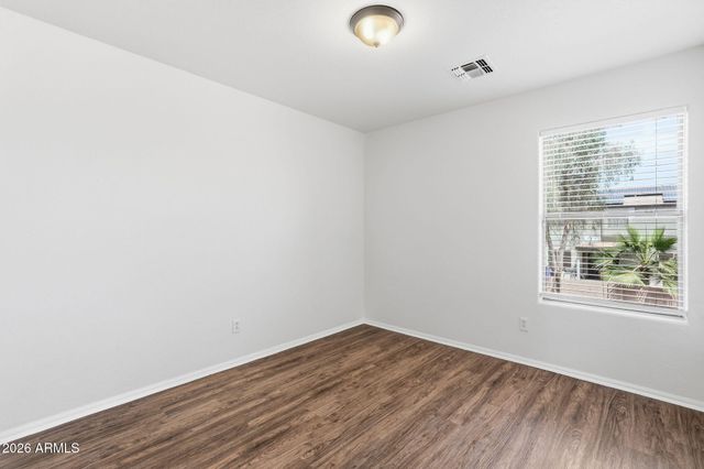 12422 W EL NIDO Lane, Litchfield Park, AZ 85340