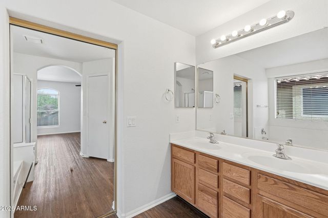 12422 W EL NIDO Lane, Litchfield Park, AZ 85340