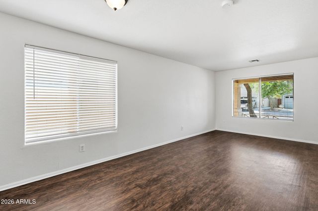 12422 W EL NIDO Lane, Litchfield Park, AZ 85340