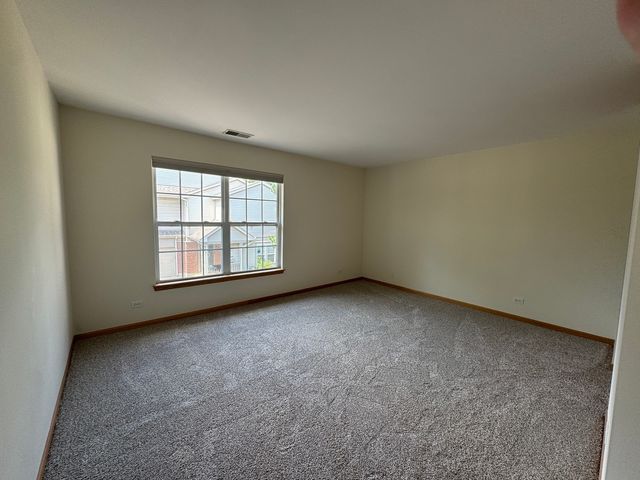 2268 VANDERBILT Drive 2268, Geneva, IL 60134
