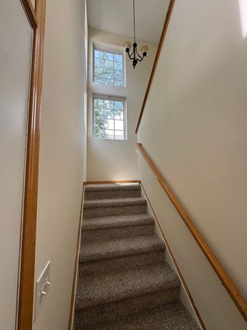 2268 VANDERBILT Drive 2268, Geneva, IL 60134