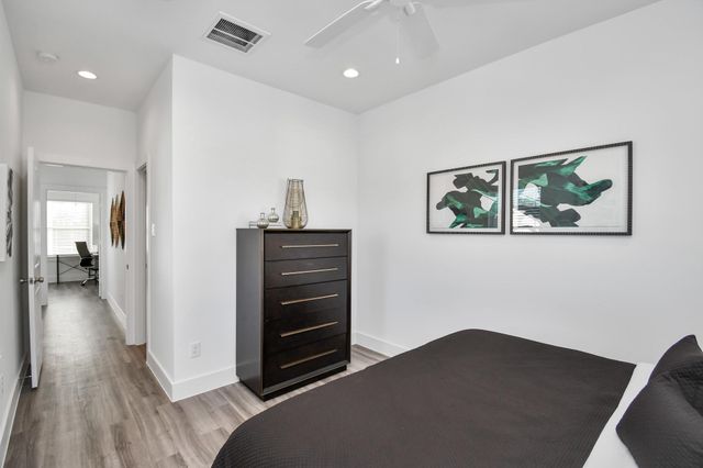 2006 Laverne Willow Lane A, Houston, TX 77080