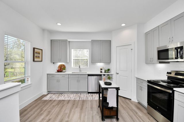 2006 Laverne Willow Lane A, Houston, TX 77080