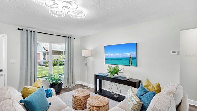 10230 GENESEE LANE, Orlando, FL 32821
