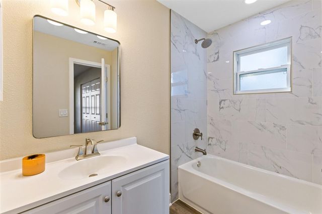 10230 GENESEE LANE, Orlando, FL 32821