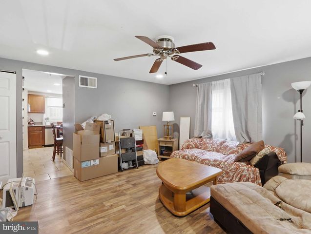 2957 FREEWAY FWY, Baltimore, MD 21227