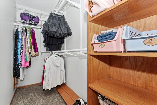 9635 Quail Ridge, Urbandale, IA 50322