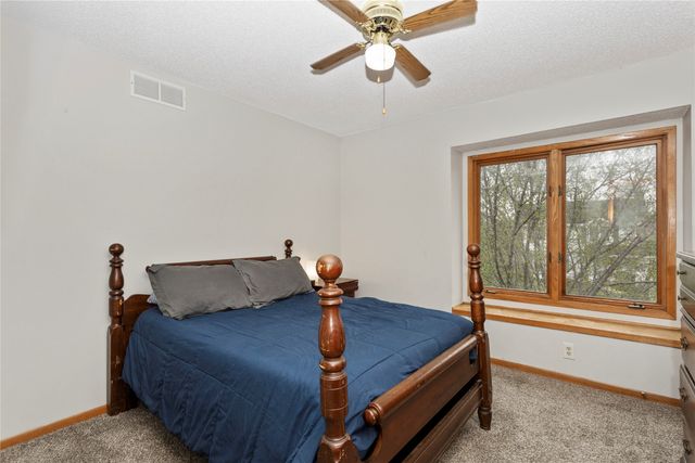 9635 Quail Ridge, Urbandale, IA 50322