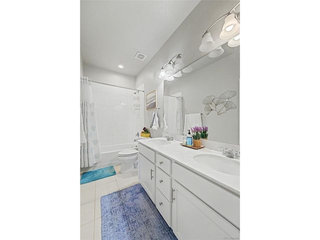 11747 Newport St, Thornton, CO 80233