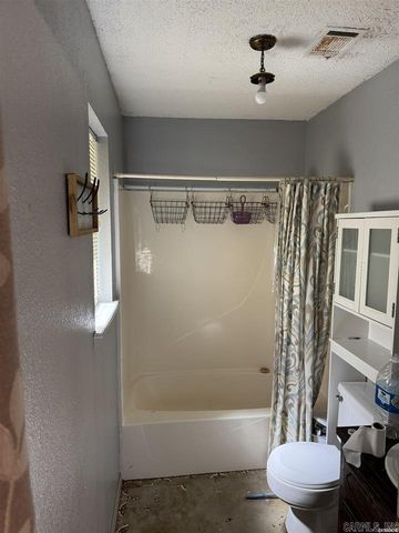 1541 Kennedy Road, Glenwood, AR 71943