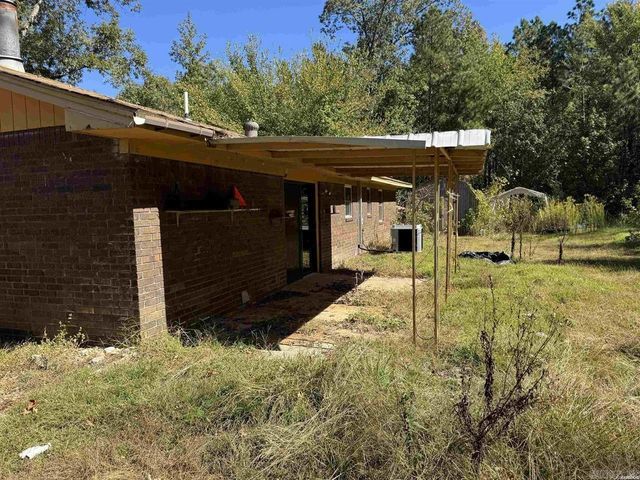1541 Kennedy Road, Glenwood, AR 71943