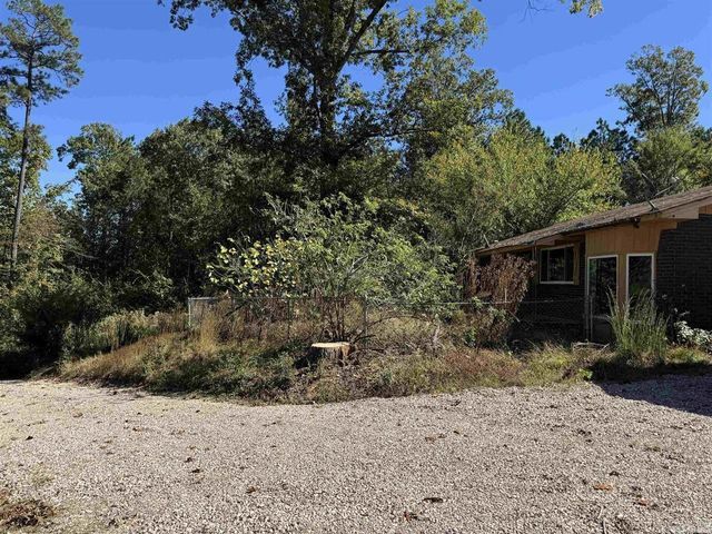 1541 Kennedy Road, Glenwood, AR 71943