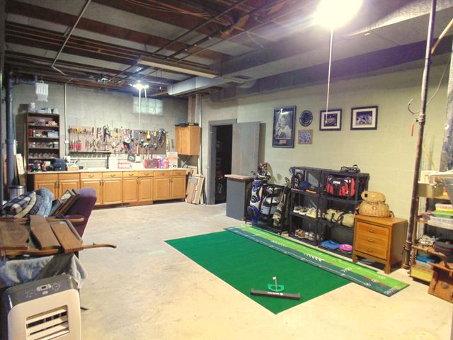 1050 Vermillion Street, Gary, IN 46403