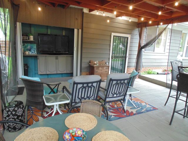 1050 Vermillion Street, Gary, IN 46403