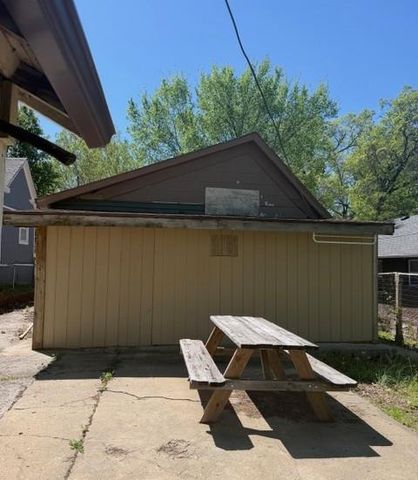 2512 Everett Avenue, Kansas City, KS 66102