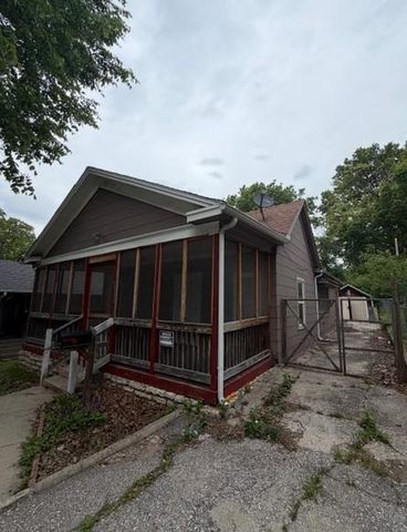 2512 Everett Avenue, Kansas City, KS 66102