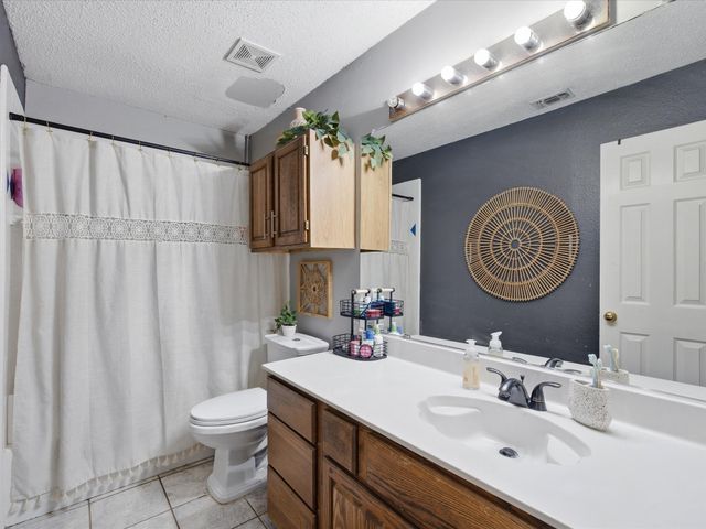 7921 Crystal Creek Circle, Fort Worth, TX 76137