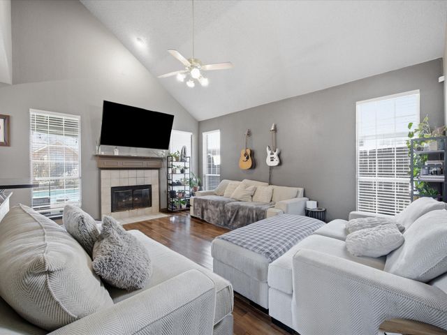 7921 Crystal Creek Circle, Fort Worth, TX 76137