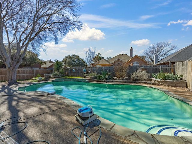 7921 Crystal Creek Circle, Fort Worth, TX 76137