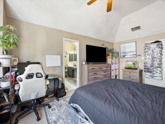 7921 Crystal Creek Circle, Fort Worth, TX 76137