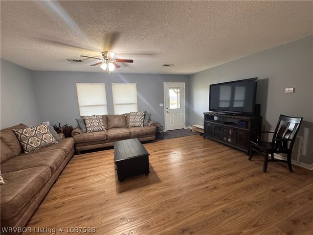 34062 Midway Road, Poteau, OK 74953