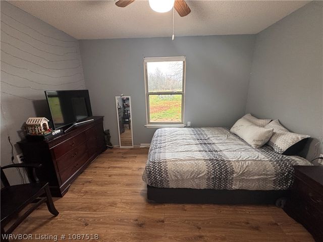 34062 Midway Road, Poteau, OK 74953