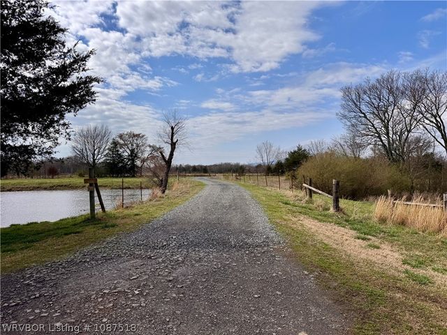 34062 Midway Road, Poteau, OK 74953