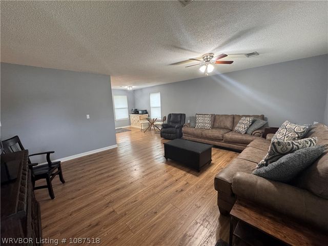 34062 Midway Road, Poteau, OK 74953