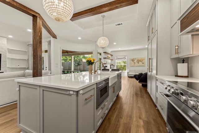 13604 Paddington Ln, Baton Rouge, LA 70810