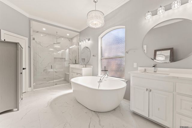 13604 Paddington Ln, Baton Rouge, LA 70810