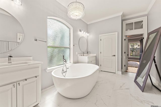 13604 Paddington Ln, Baton Rouge, LA 70810