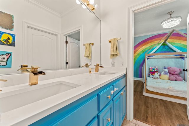 13604 Paddington Ln, Baton Rouge, LA 70810