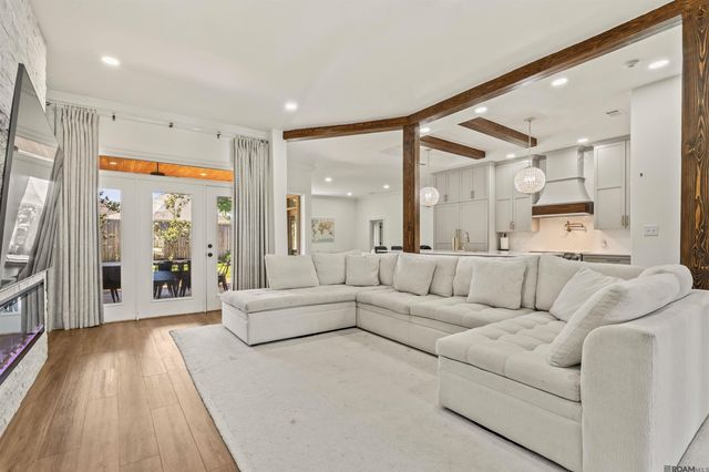 13604 Paddington Ln, Baton Rouge, LA 70810