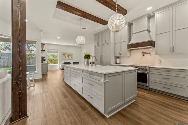 13604 Paddington Ln, Baton Rouge, LA 70810