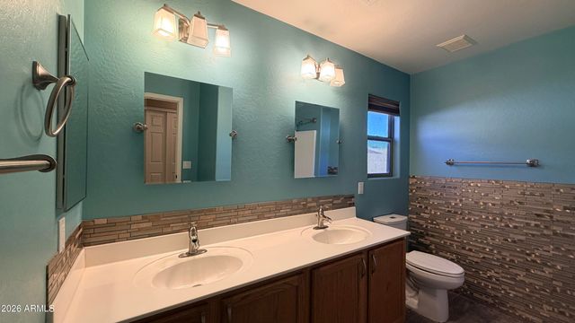 8638 E OSAGE Circle, Mesa, AZ 85212