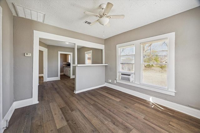 1115 Bigelow Street, Houston, TX 77009