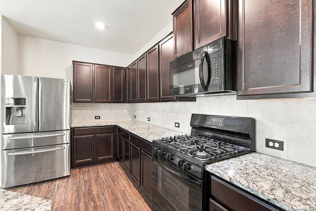 8147 SLEEPY BRK, San Antonio, TX 78244