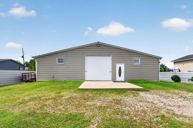2213 Ellis Drive, Rosharon, TX 77583