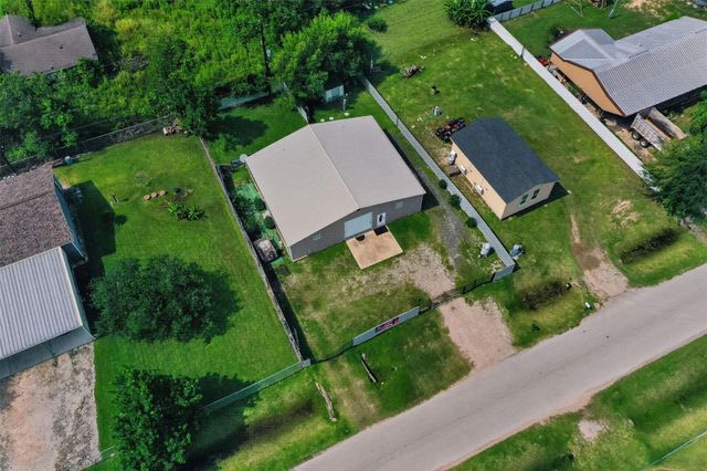 2213 Ellis Drive, Rosharon, TX 77583