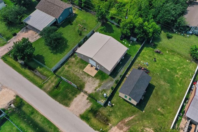 2213 Ellis Drive, Rosharon, TX 77583