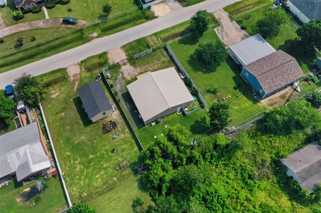2213 Ellis Drive, Rosharon, TX 77583
