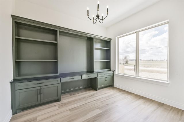 749 Wagon Wheel Trail, Angleton, TX 77515